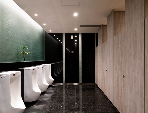 Partisi Toilet Laminasi Kompak